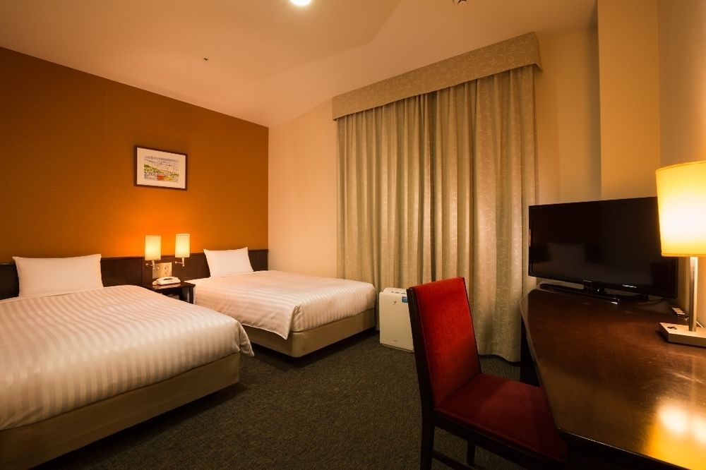 โรงแรม เจอาร์-อีสต์ โฮเต็ล เมตส์ เมจิโระ โตเกียว